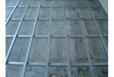 Κατασκευή deck εξωτερικού χώρου, τοποθέτηση σε σκληρή επιφάνεια